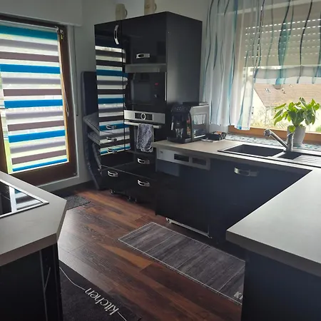 Am Schiff In Apartment *